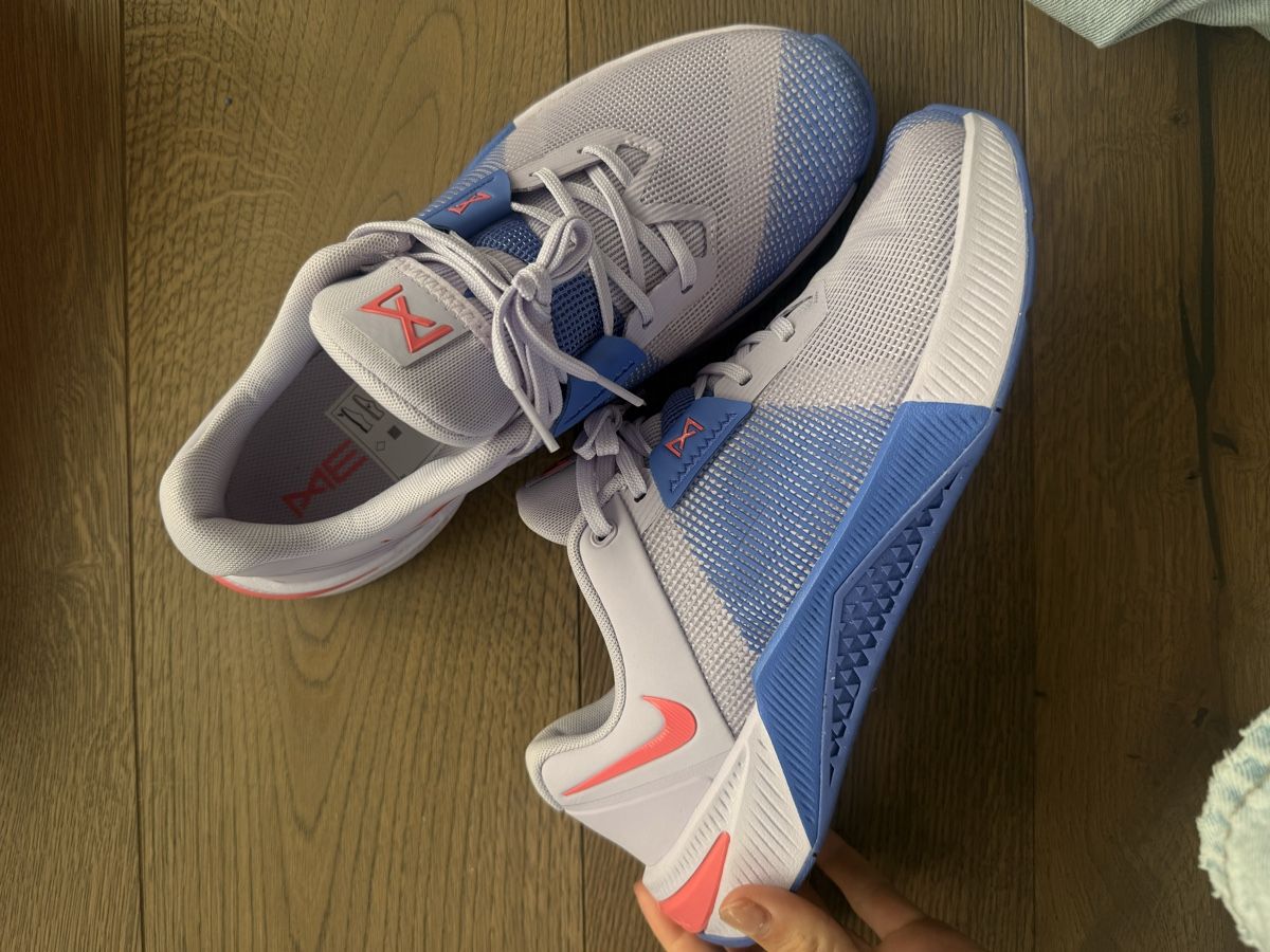 Nike Scarpe da uomo: Nike MetMulti-Color, Size 43, New in Box – Nuovo e nell'imballaggio originale da Zürich venduto da Bellinka23 3