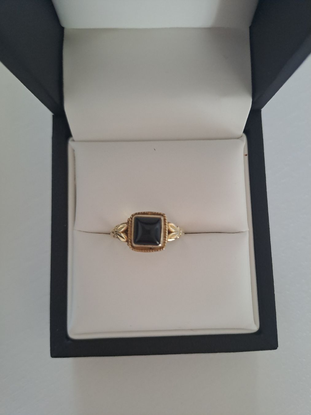 Bagues: Fingerring mit Onyxstein – D'occasion à Suhr par reb_q8y9 1