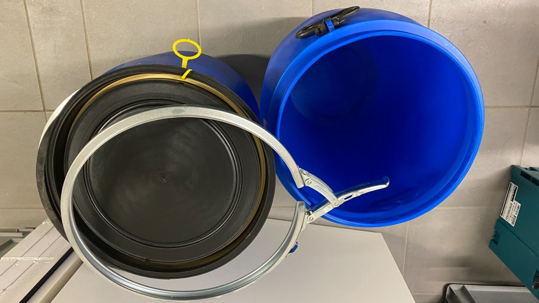 Accessori: Weithalsfass Blau 60 Liter – Usato da Aadorf venduto da markrit 2