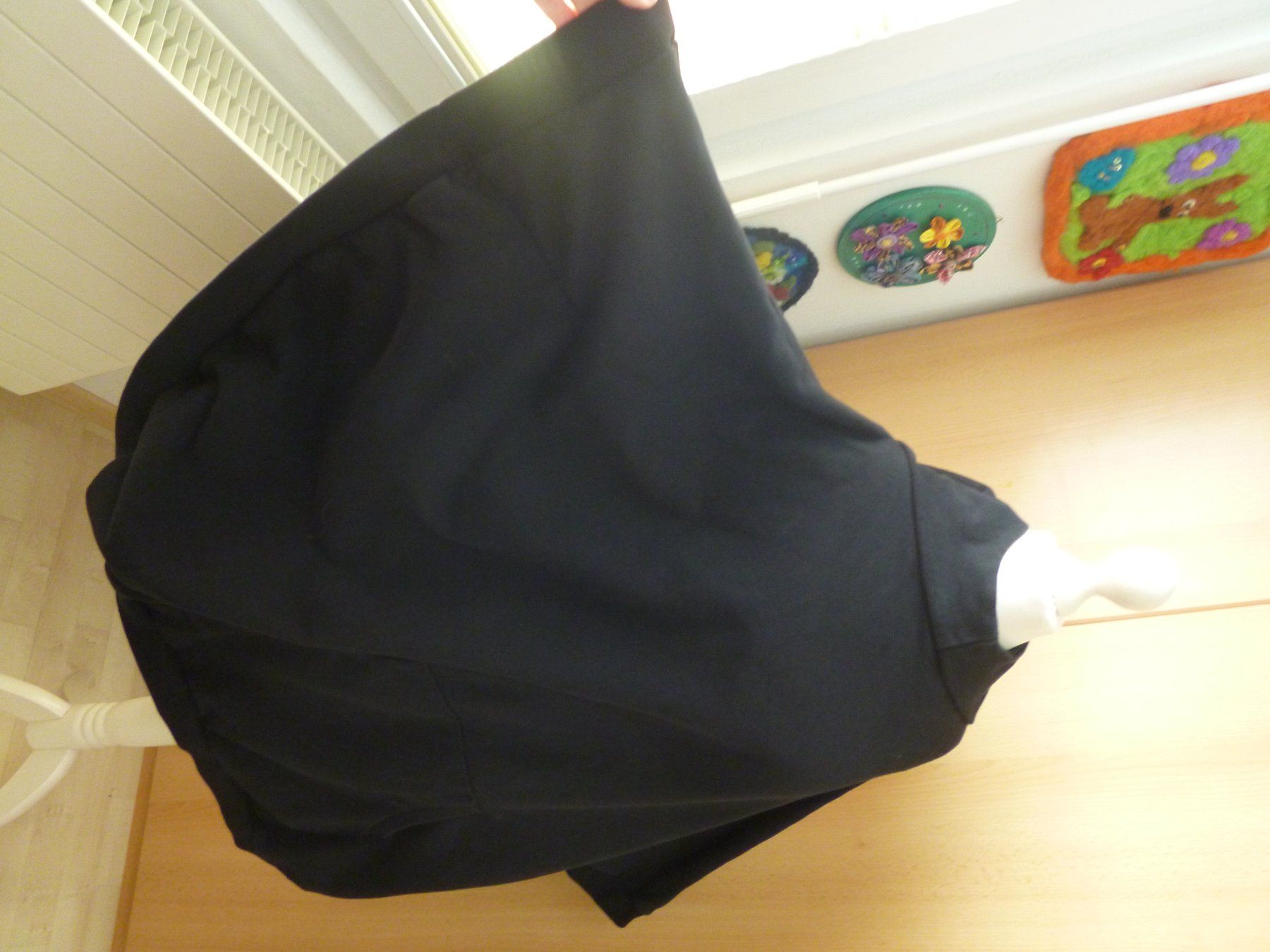 Altro in  Abbigliamento & Accessori: schwarzer onesize Kapuzen-Poncho /  Cape – Usato da Dättlikon venduto da Mamakuga 5