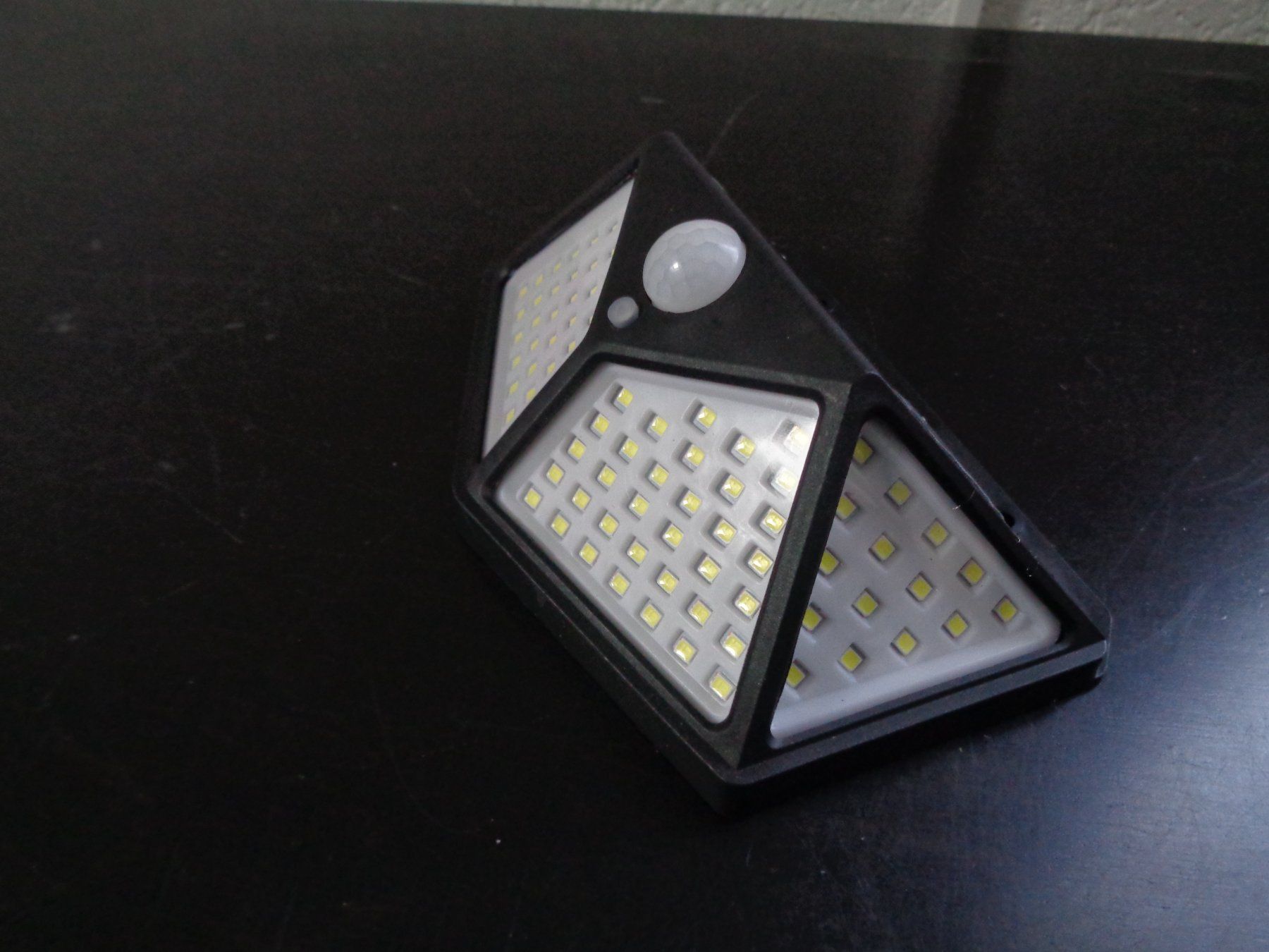 Lampen: Solarlampe LED mit Bewegungssensor – Neu und originalverpackt aus Langenbruck von Gumsi 6