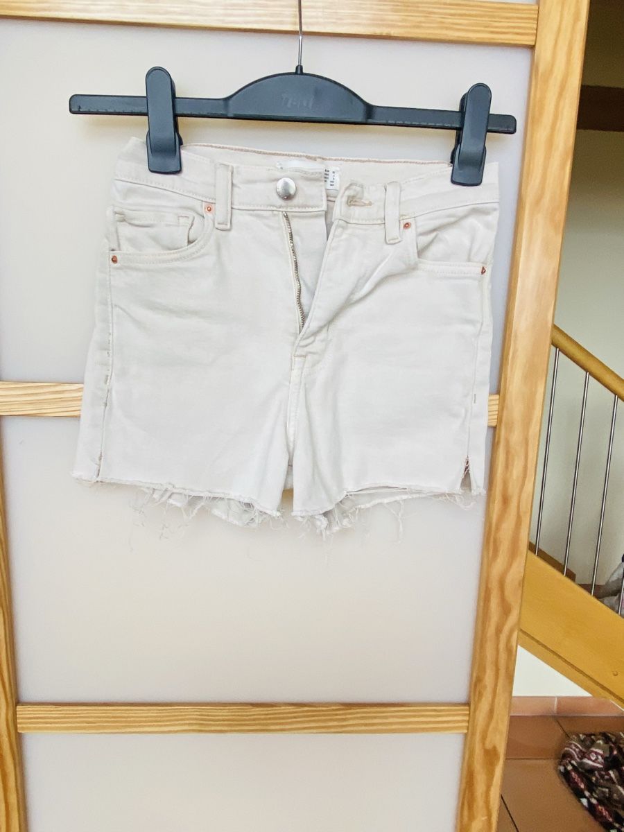 Mango Pantaloni: Mango short Bootcrop 32 Envoi possible/Versand möglich – Usato da Belmont-sur-Lausanne venduto da chu_vxf5