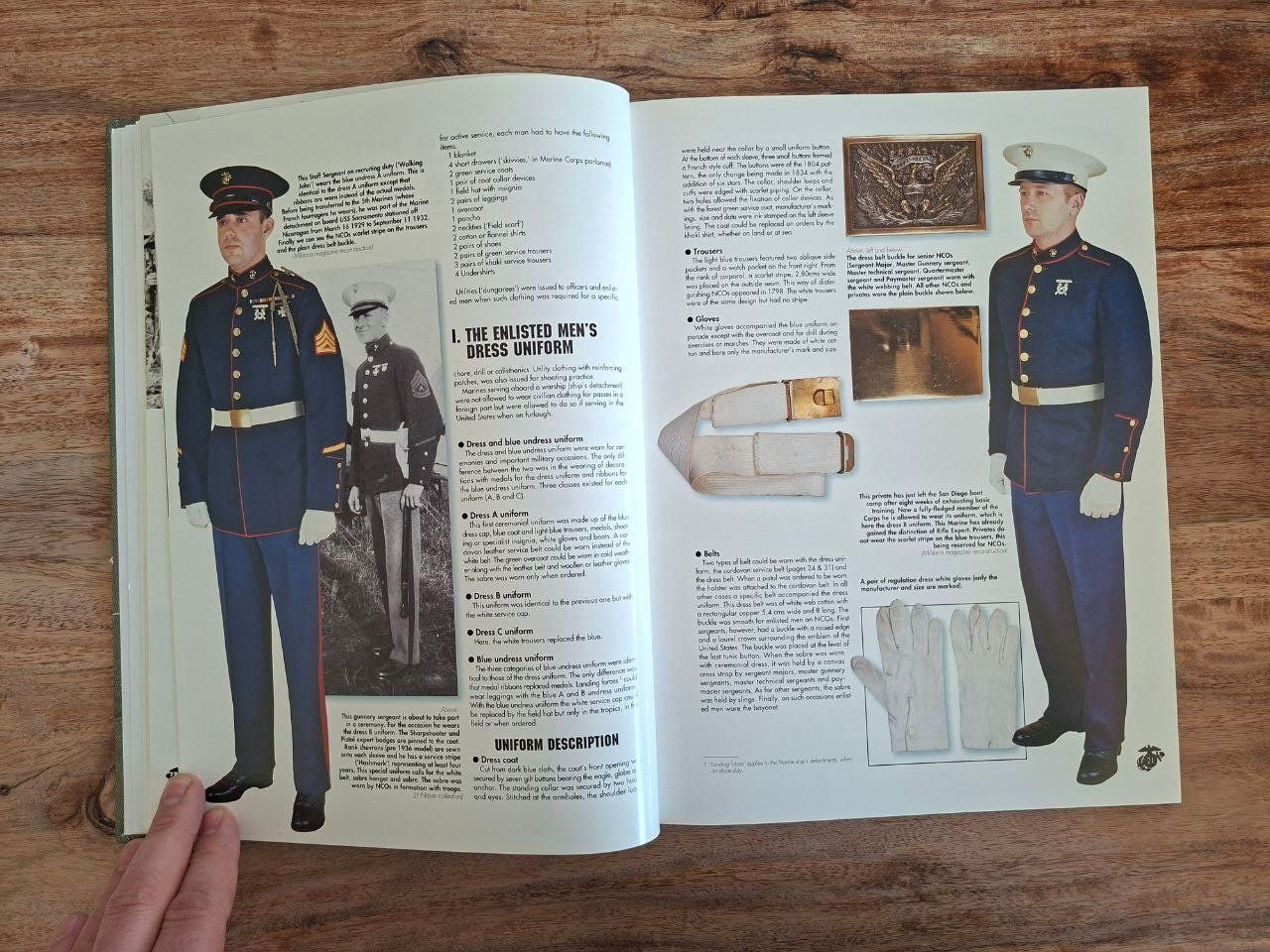 Libri: Buch USMC Uniforms & Equipment 1941 - 45 – Usato da Männedorf venduto da 12_Angry_Doughnuts 8