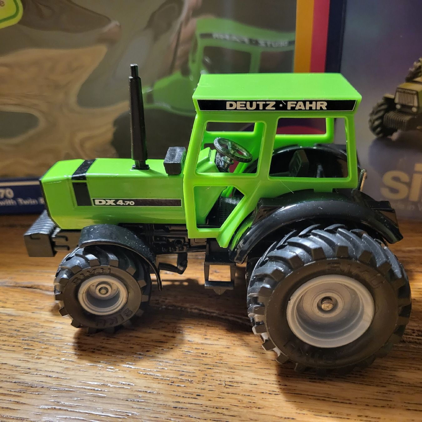 Siku Modellbausätze & Standmodelle: Siku Traktor 2950 Metall OV – Neu und originalverpackt aus Kägiswil von Megafi56 1