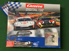 Carrera Digital 132 Set mit 4 Autos und Pitstop Erweitrrung