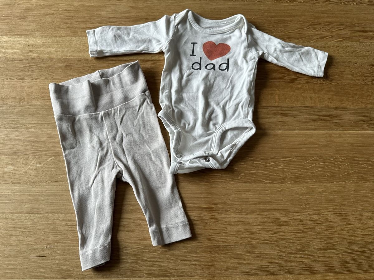 H&M Lotti & Set di vestiti: Baby Body Set H&M – Nuovo (secondo la descrizione) da Jona venduto da emily0504_k 2