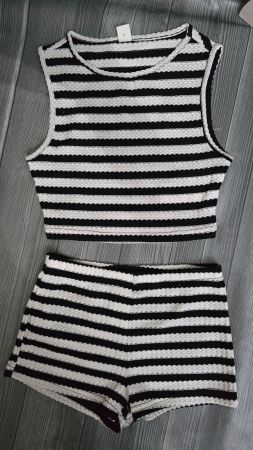 👧🏻 KIDS Crop Top & Shorts - 146 - Süsses Streifen-Set