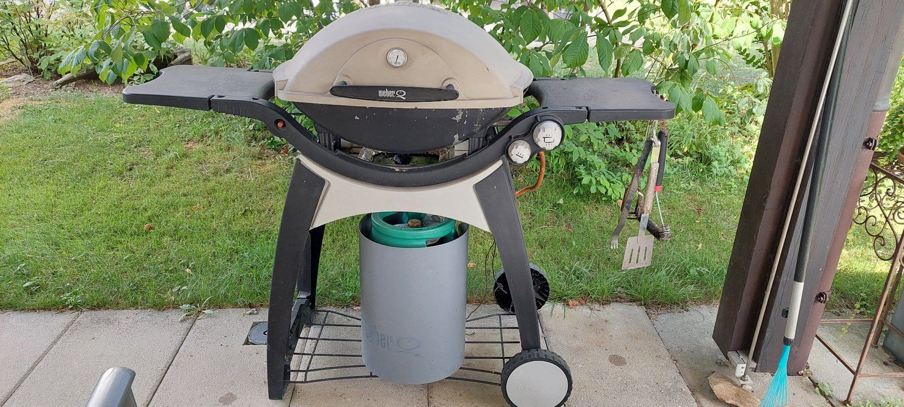 Weber Grils: WEBER GASGRILL TYP Q 3000 , SOFORT BEREIT – D'occasion à Brüttisellen par Hschafi