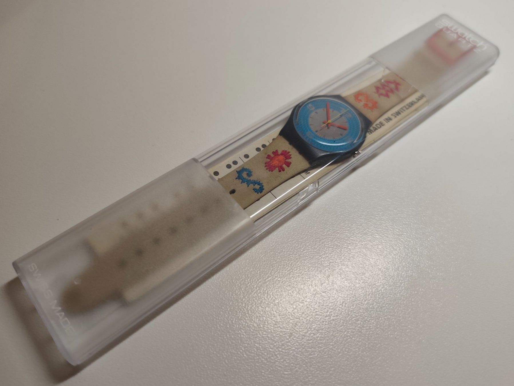 Swatch Montres: Swatch ⌚NEU CANCUN - GN126 – Neuf avec emballage d'origine à Eschenbach SG par Piratenschatz