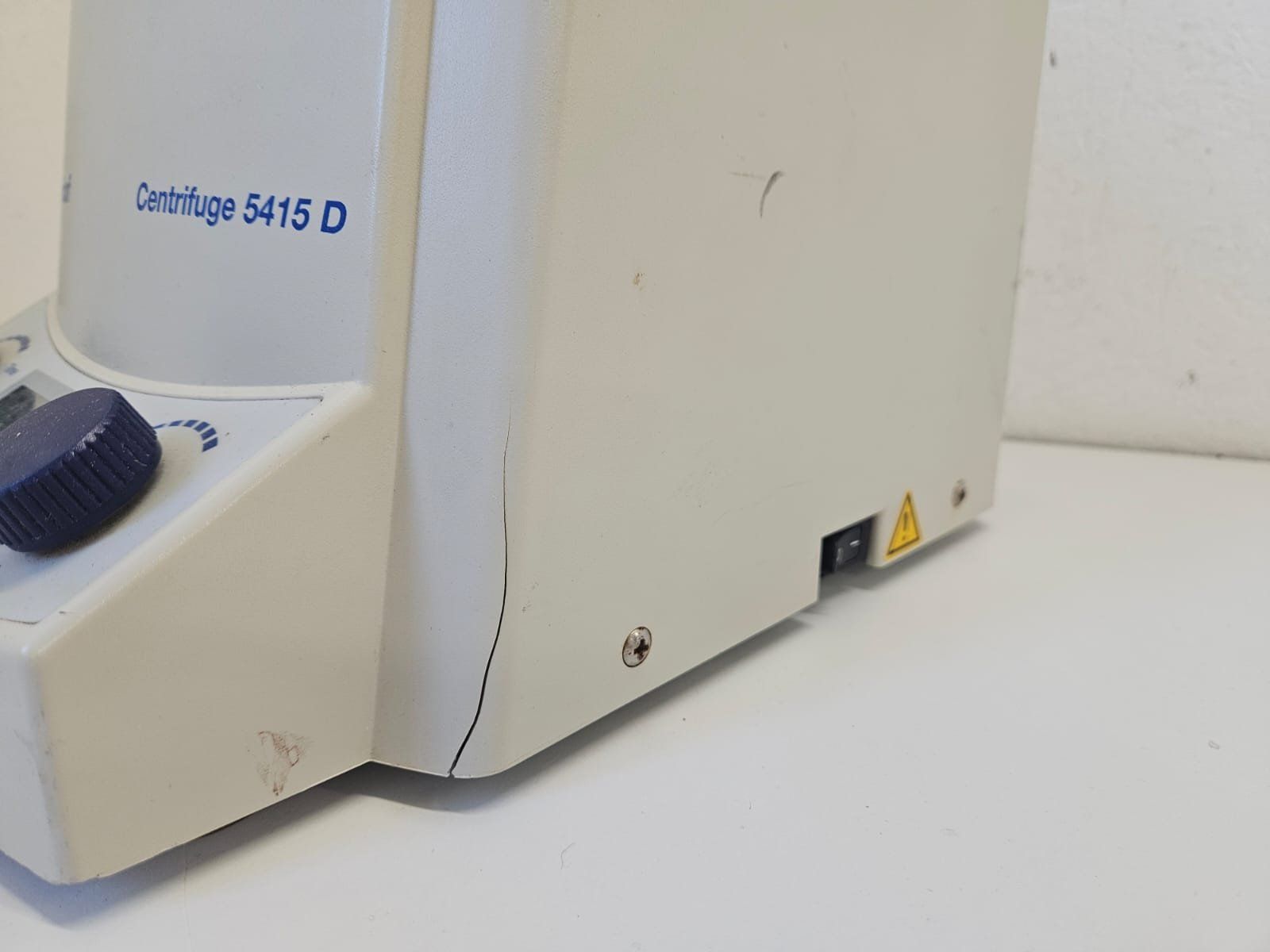 Accessori da laboratorio: Eppendorf 5415D – Usato da Niederdorf venduto da LeptonAG_Labor 3