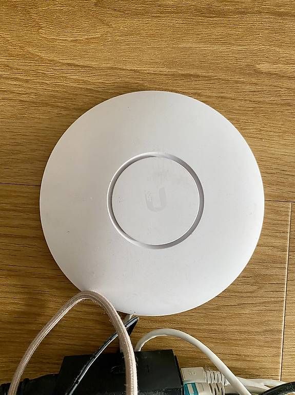Ubiquiti Wlan: Unifee Access Point – Gebraucht aus St. Margrethen SG von lar_8z5g 1