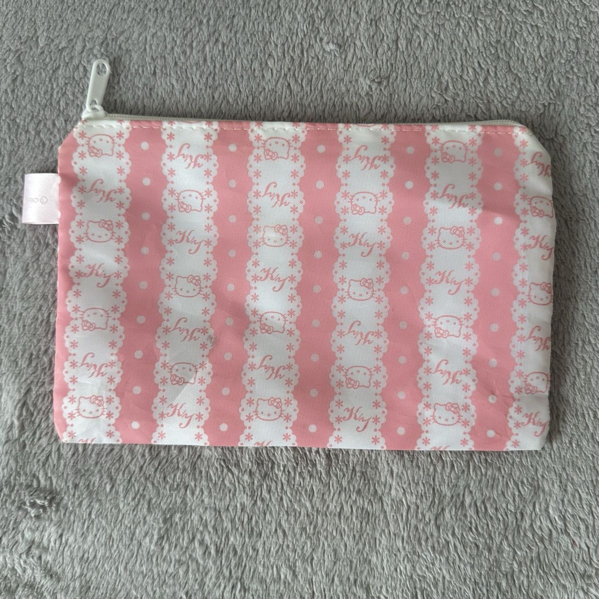 Sanrio Sonstiges Schreiben & Zeichnen: Trousse Hello Kitty Rose Vintage – Neu (gemäss Beschreibung) aus Givisiez von dor_xb9k