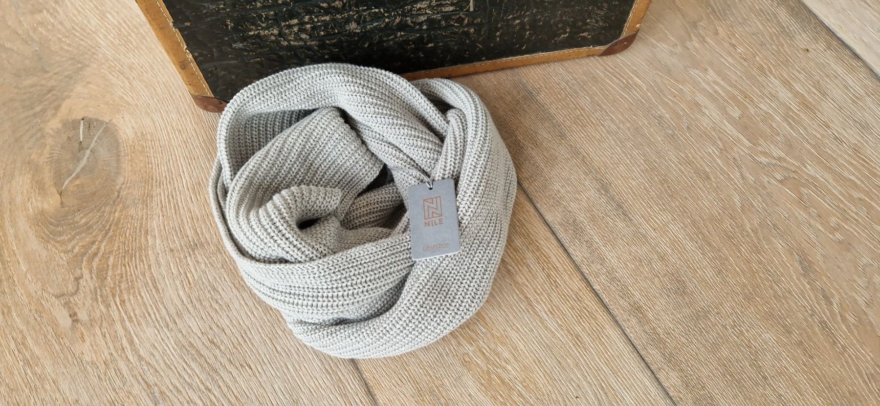 Nile Foulard & Sciarpe: ORIGINAL NILE  Schal NEU – Nuovo (secondo la descrizione) da Auw venduto da Fuerte1 2