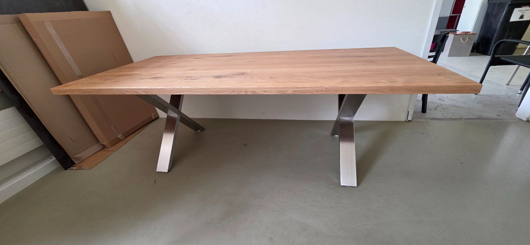 Tavoli: Tisch Eiche Massiv 220x100cm – Nuovo e nell'imballaggio originale da Lützelflüh-Goldb venduto da Rampenverkauf_72_ 1