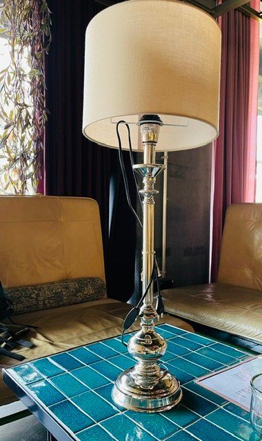 Lampes: Tischleuchte gross (80cm hoch) – D'occasion à Bern par traumstrand