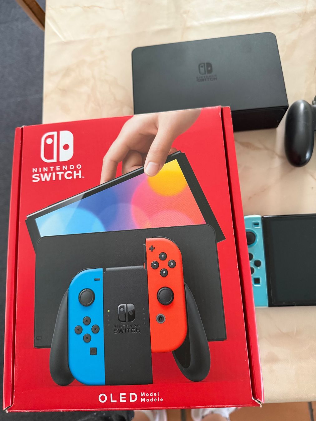 Nintendo Console: Nintendo Switch OLED mit Spielen – Usato da Oberägeri venduto da kaitanja 2