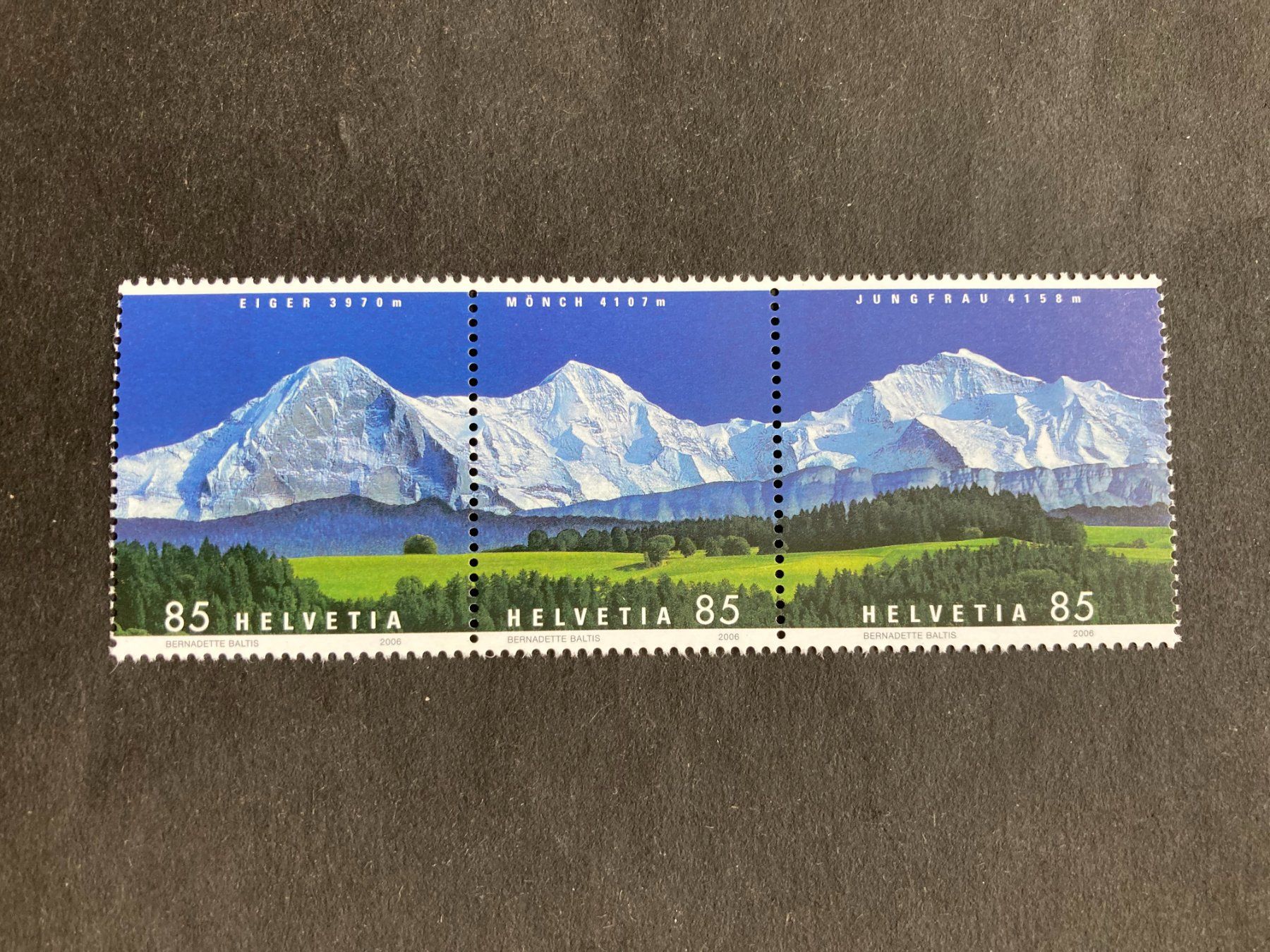 Tutti i francobolli: Schweiz 2006 Satz 3er-Streifen Eiger Mönch Jungfrau postfr. – Nuovo (secondo la descrizione) da Winterthur venduto da schnueps