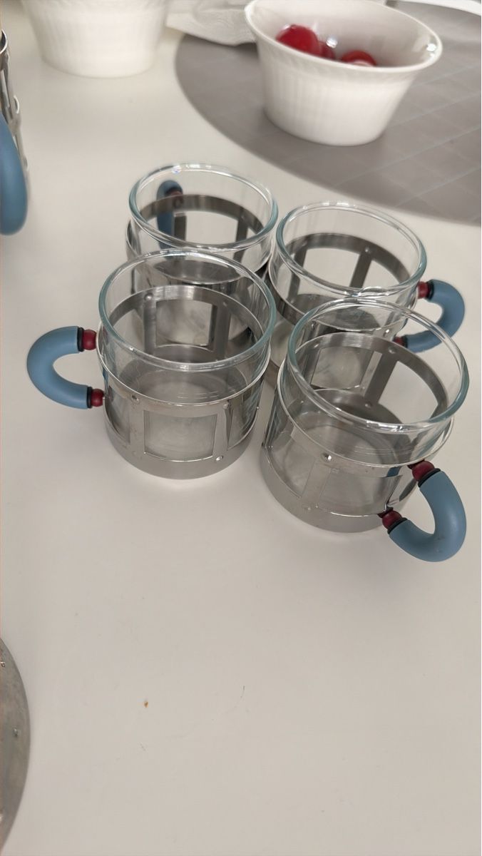 Alessi Tazze: Alessi set 4x espresso cups – Usato da Zürich venduto da tan_8nxr