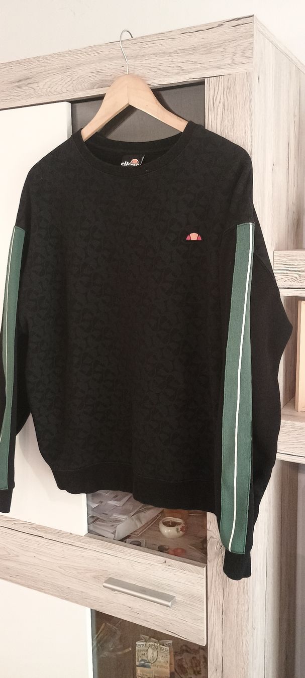 Maglioni & Felpe: Ellesse Pullover schwarz mit grünen Streifen – Nuovo (secondo la descrizione) da Tägerig venduto da mig_lrs5