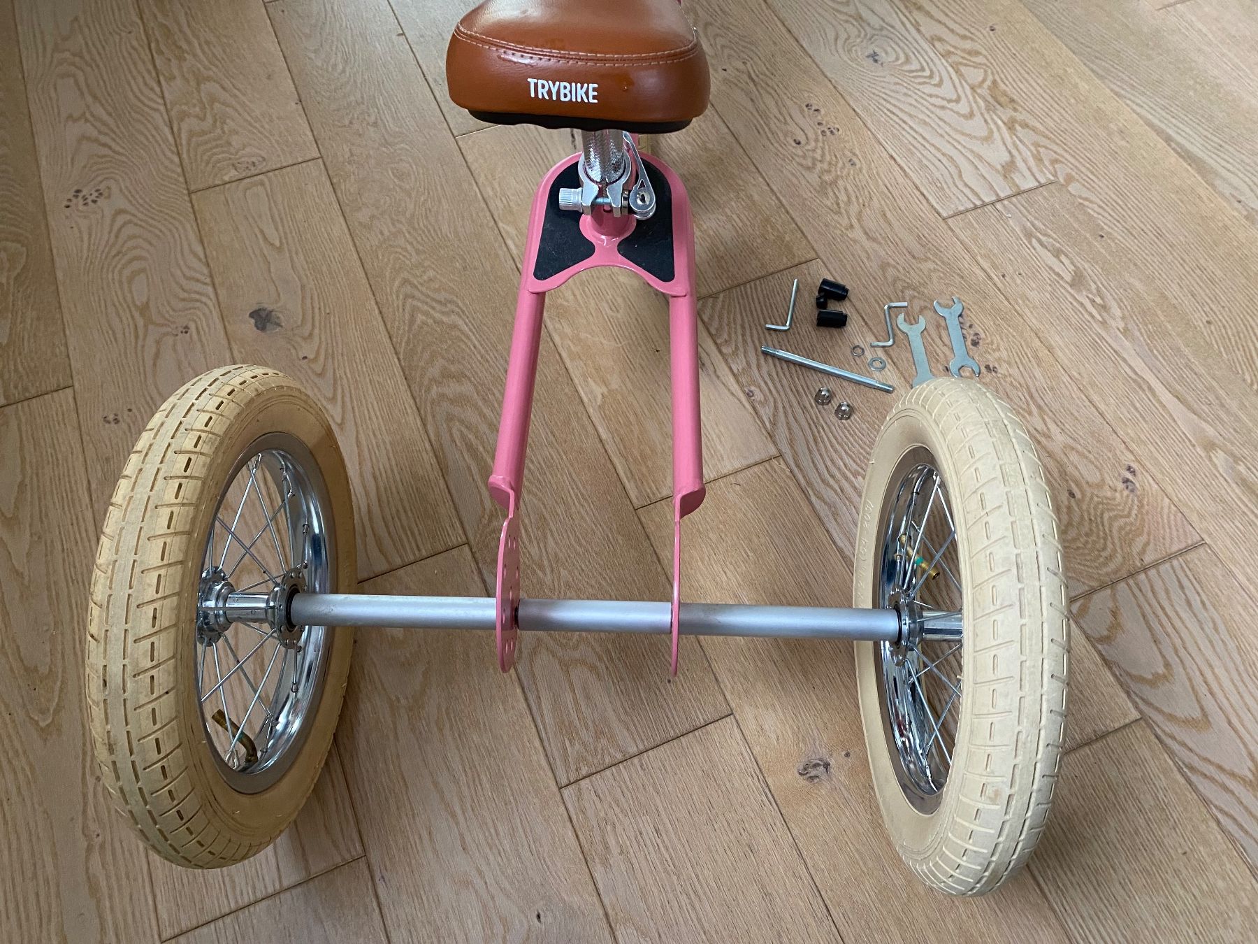 Véhicules pour enfants: TRYBIKE, rosa – D'occasion à Ipsach par Peggyaria 2