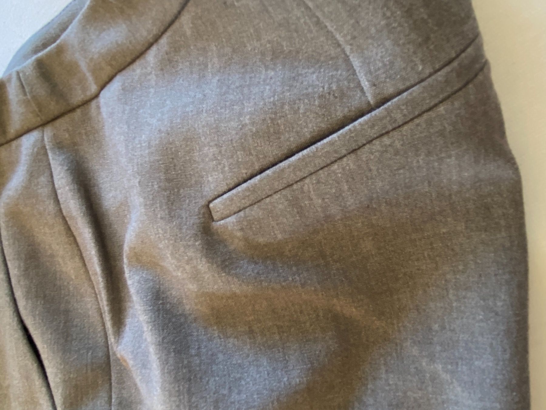 Pantaloni: Dress pants – Usato da Münchenstein venduto da ArleneLM 3