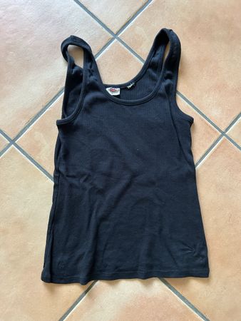 2 schwarze Damen Tanktops 