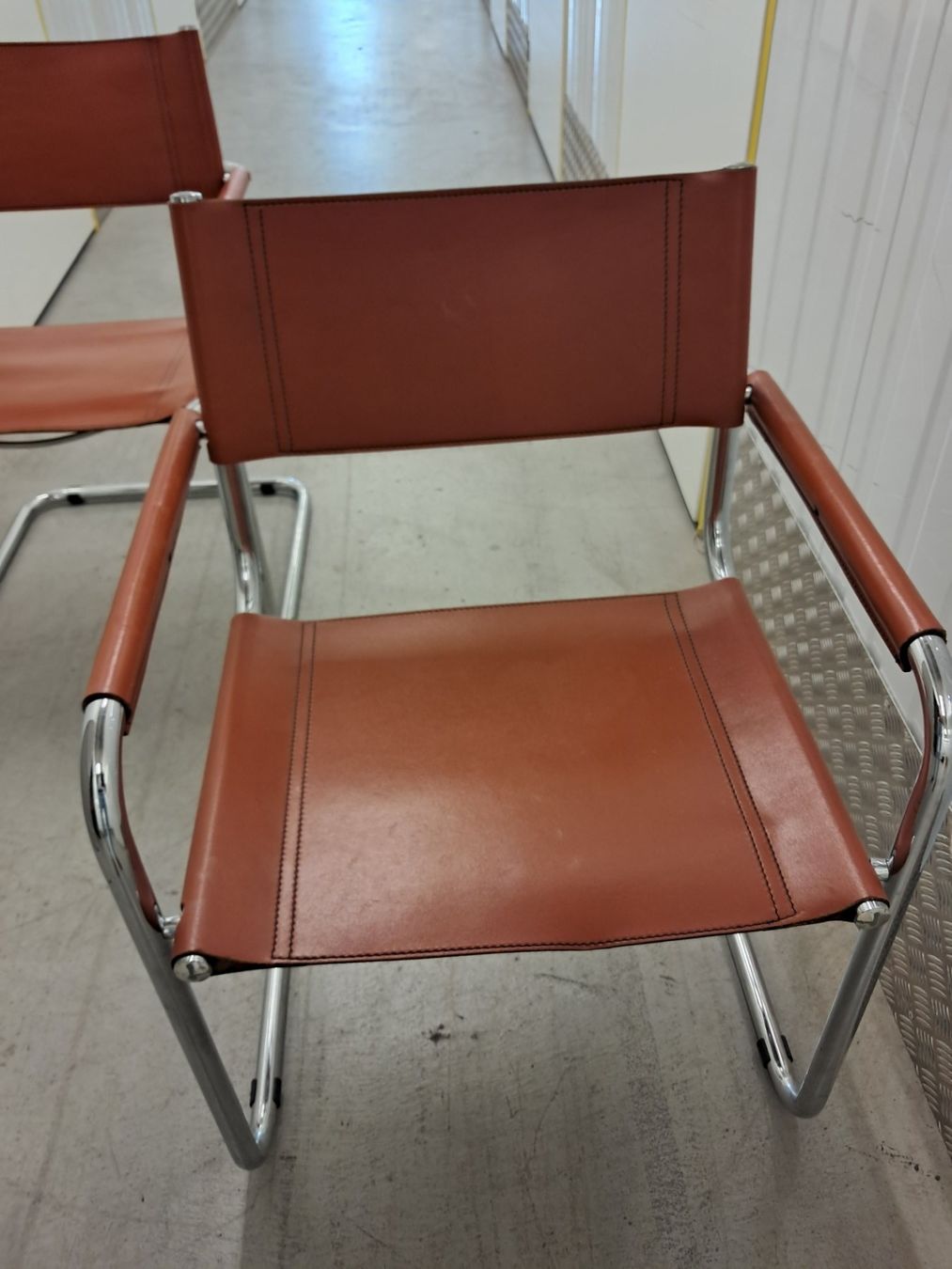 Breuer Stühle: 2 Freischwinger-Stühle, Marcel Breuer – Gebraucht aus Oberwil BL von kerim91 2