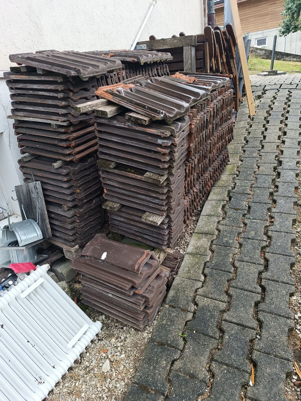 Pierres & tuiles: Dachziegel – D'occasion à Zumholz par simu98