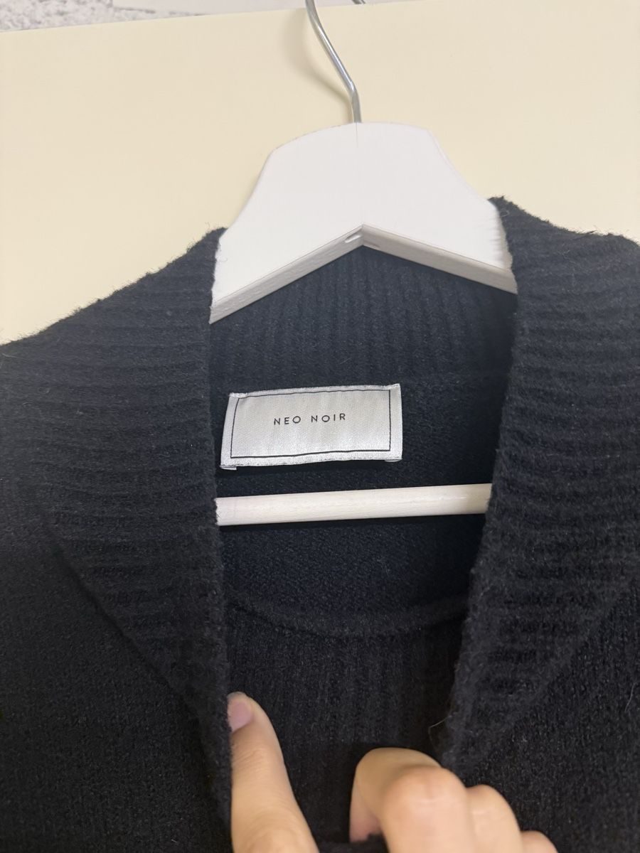 Maglioni & Felpe: Pullover Neo Noir Grösse S – Usato da Mörschwil venduto da Seegurke18 1