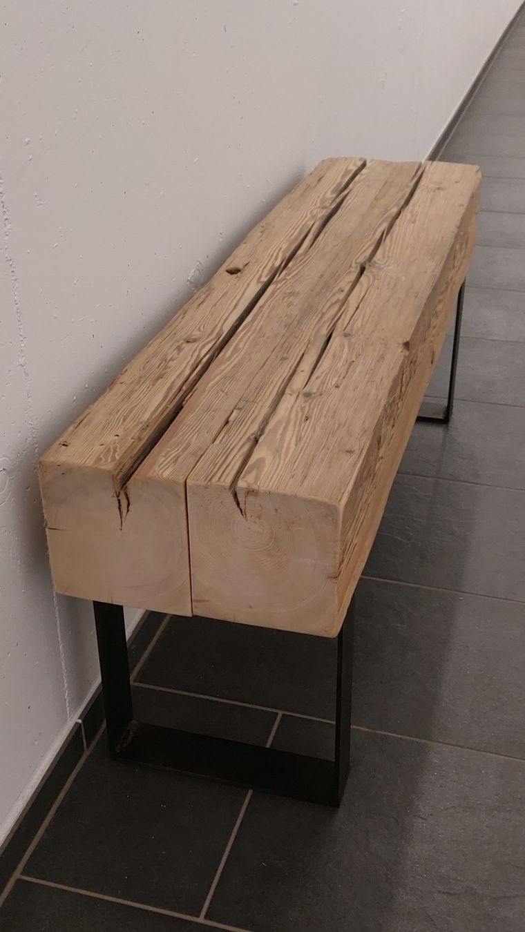 Panchine: Rustikale Sitzbank aus einem Altholzbalken – Nuovo e nell'imballaggio originale da Egnach venduto da Oldwoodstyle 3
