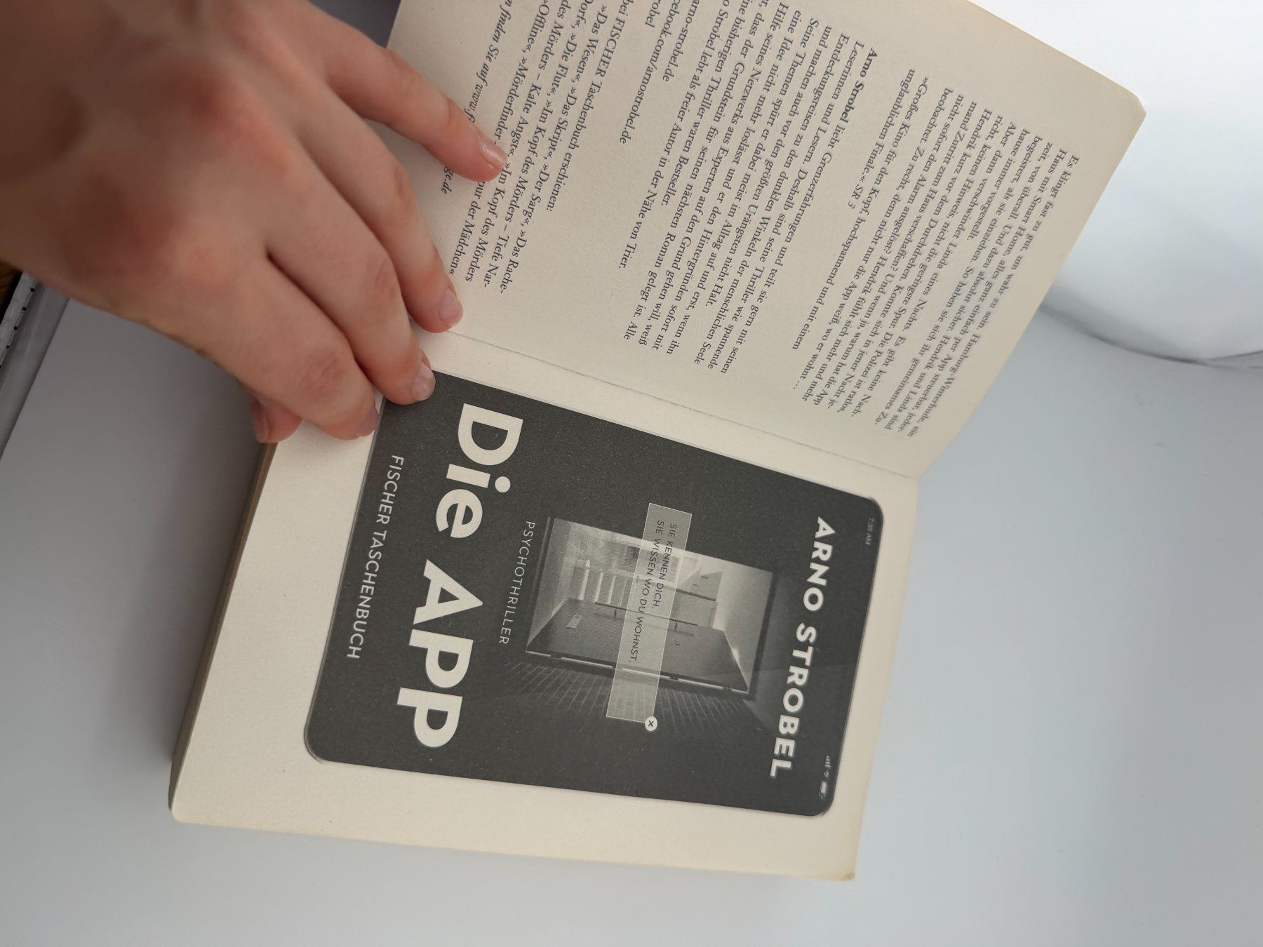 Libri: Arno Strobel - Die App (Psychothriller) – Usato da Riehen venduto da edu_92w7 4