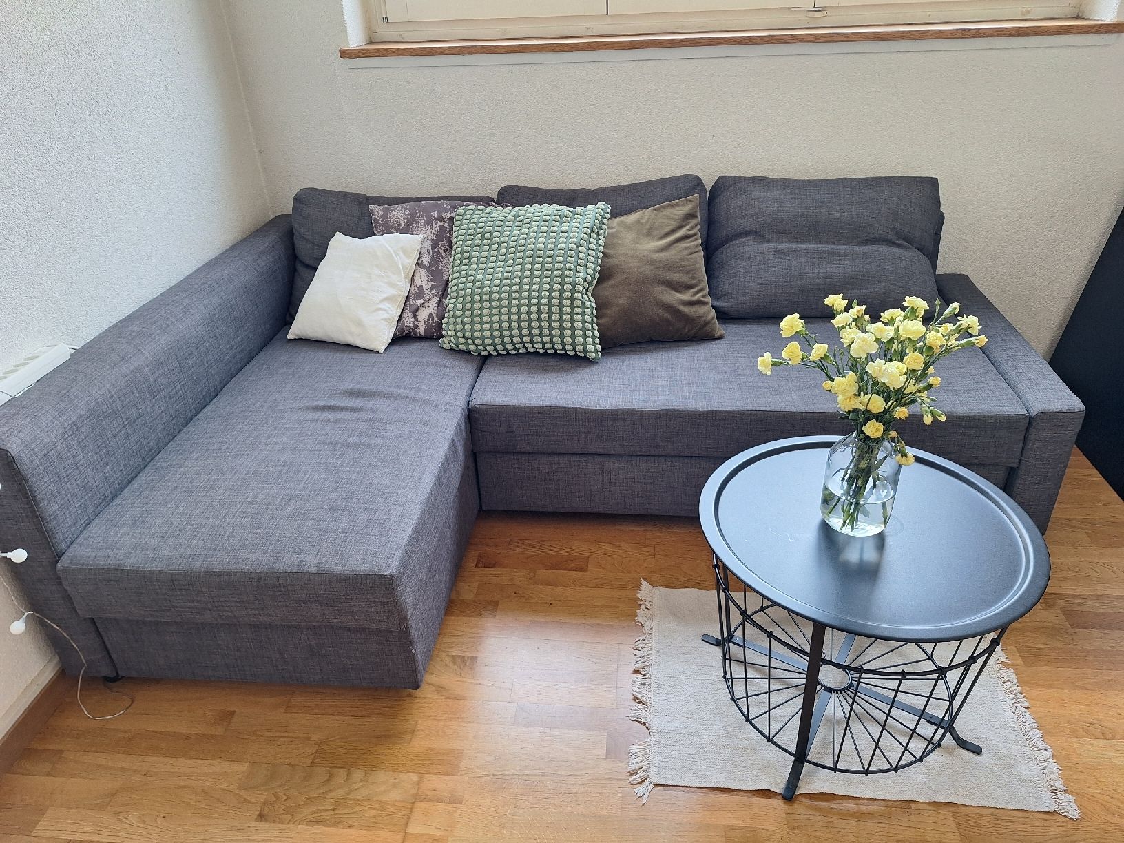 Ikea Sofas: graues Eckbettsofa – D'occasion à Bern par Michellee.