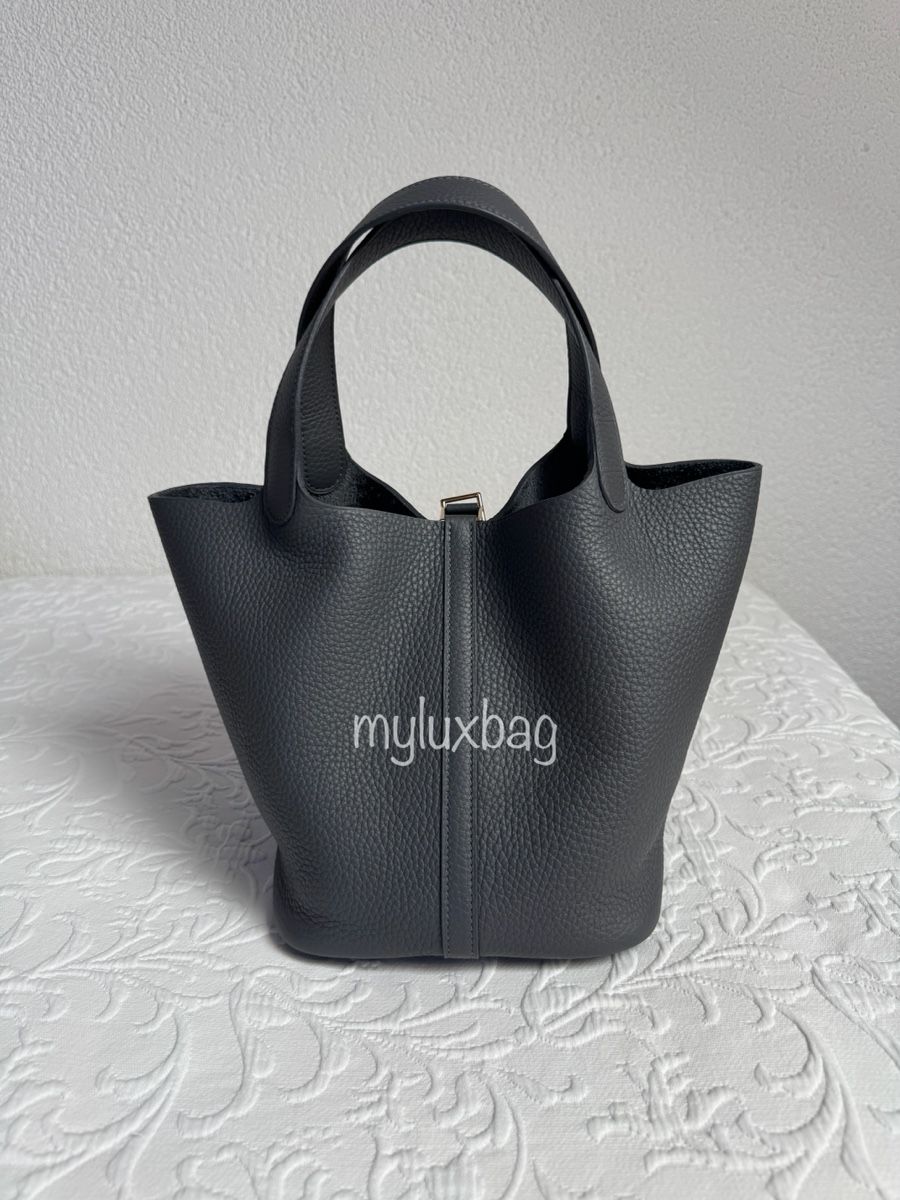 Hermès Borse da donna: Hermès Picotin Lock 22 Clémence Ardoise Permabrass Hardware – Nuovo (secondo la descrizione) da Wil SG venduto da Myluxbag 2