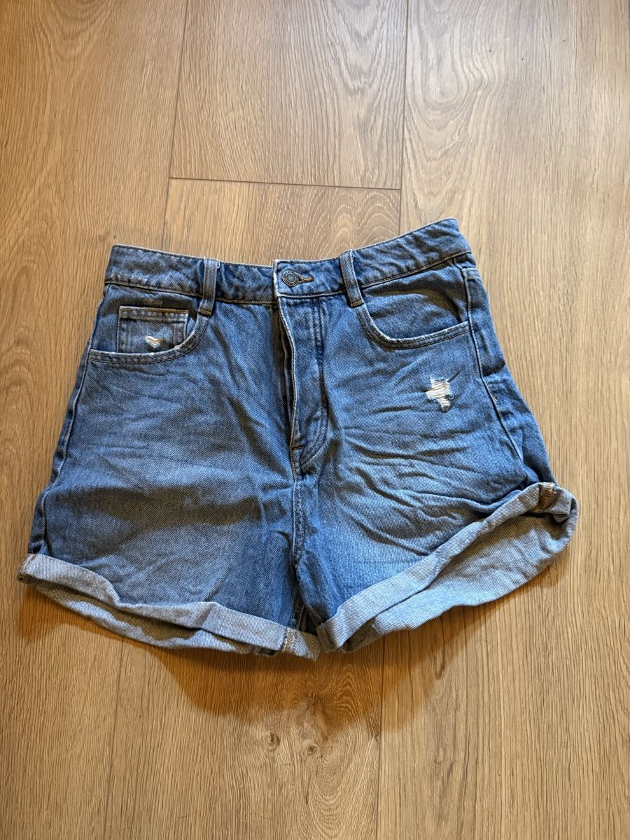 Stradivarius Jeans: Jeans Shorts  – Gebraucht aus Bolligen von lee_orange