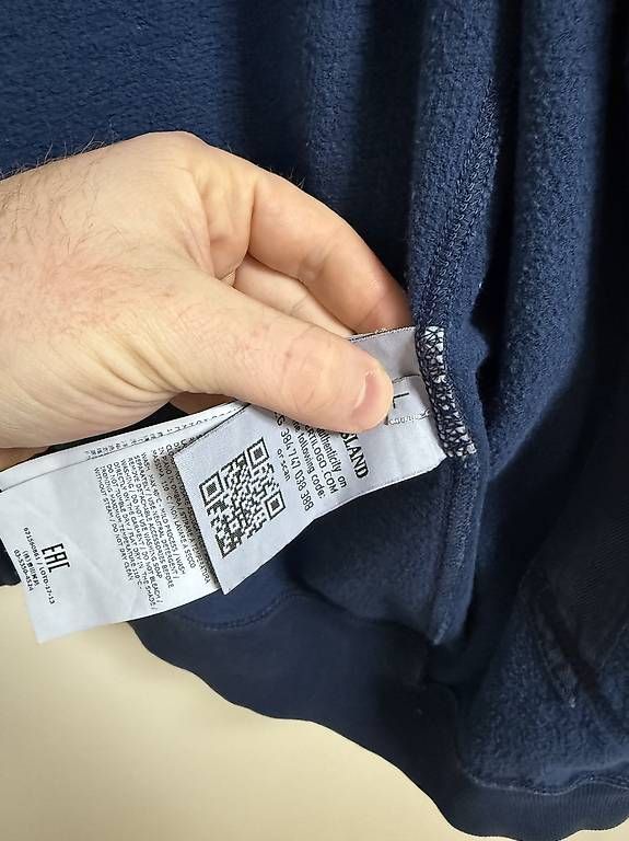 Giacche: Stone Island Jacke blau – Usato da Zürich venduto da Divi64 1