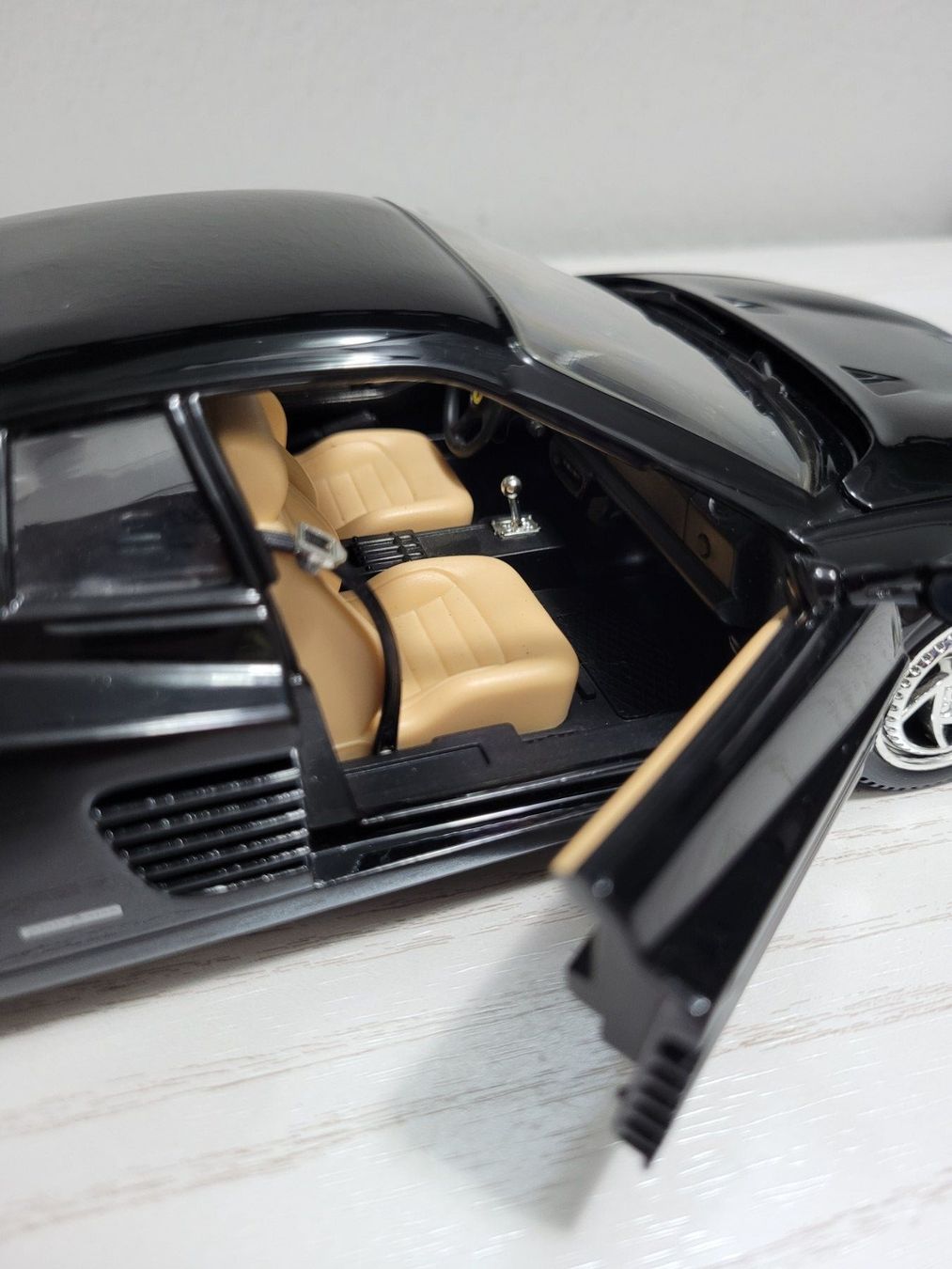 Ferrari Modellini d'auto: Ferrari 512 M 1:18 – Usato da Chiasso venduto da R.e.g.59 8