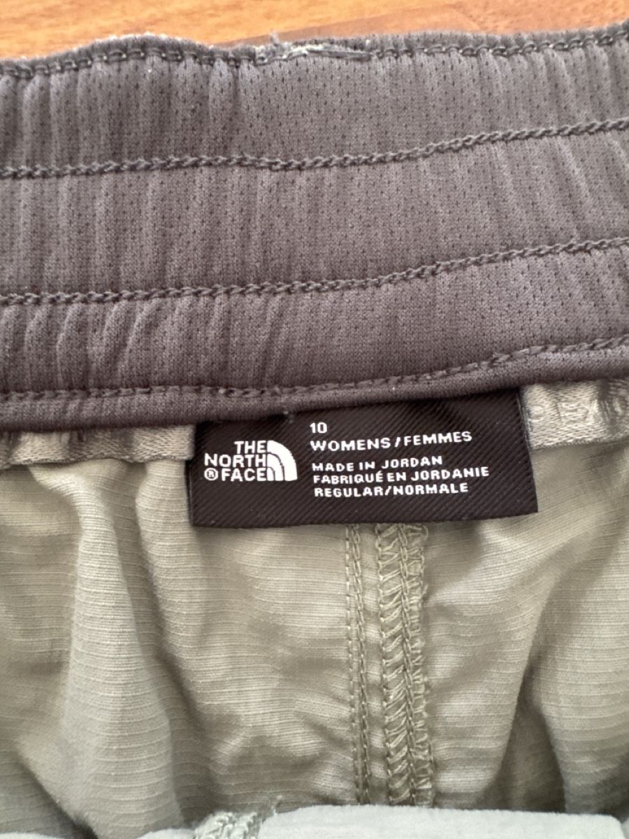 North Face Pantaloni: Wadershorts Northface Damen – Nuovo (secondo la descrizione) da Port venduto da Ellebasisch 1
