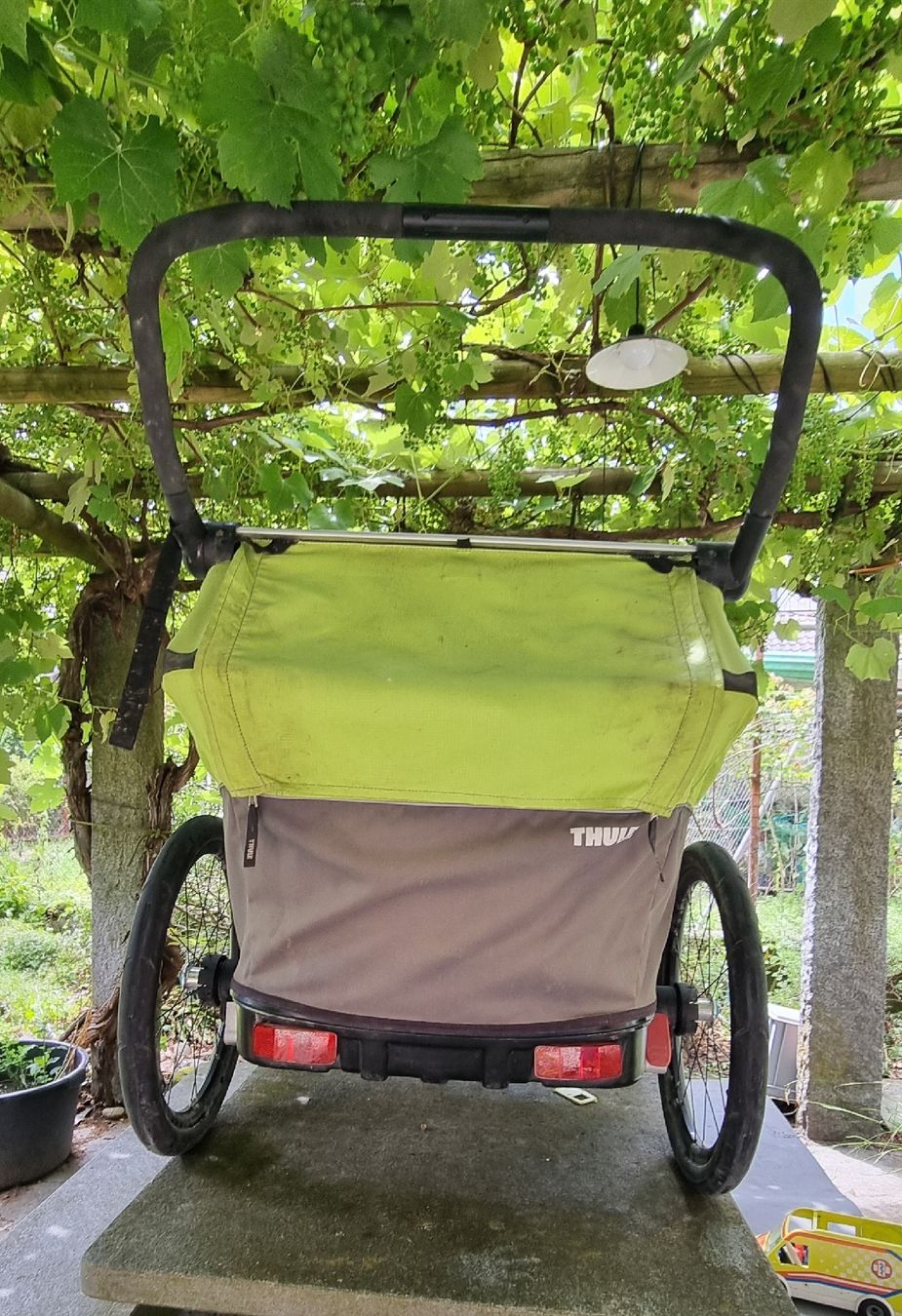 Thule Anhänger: Thule Chariot Cab2 – Gebraucht aus Embrach von rezh 2