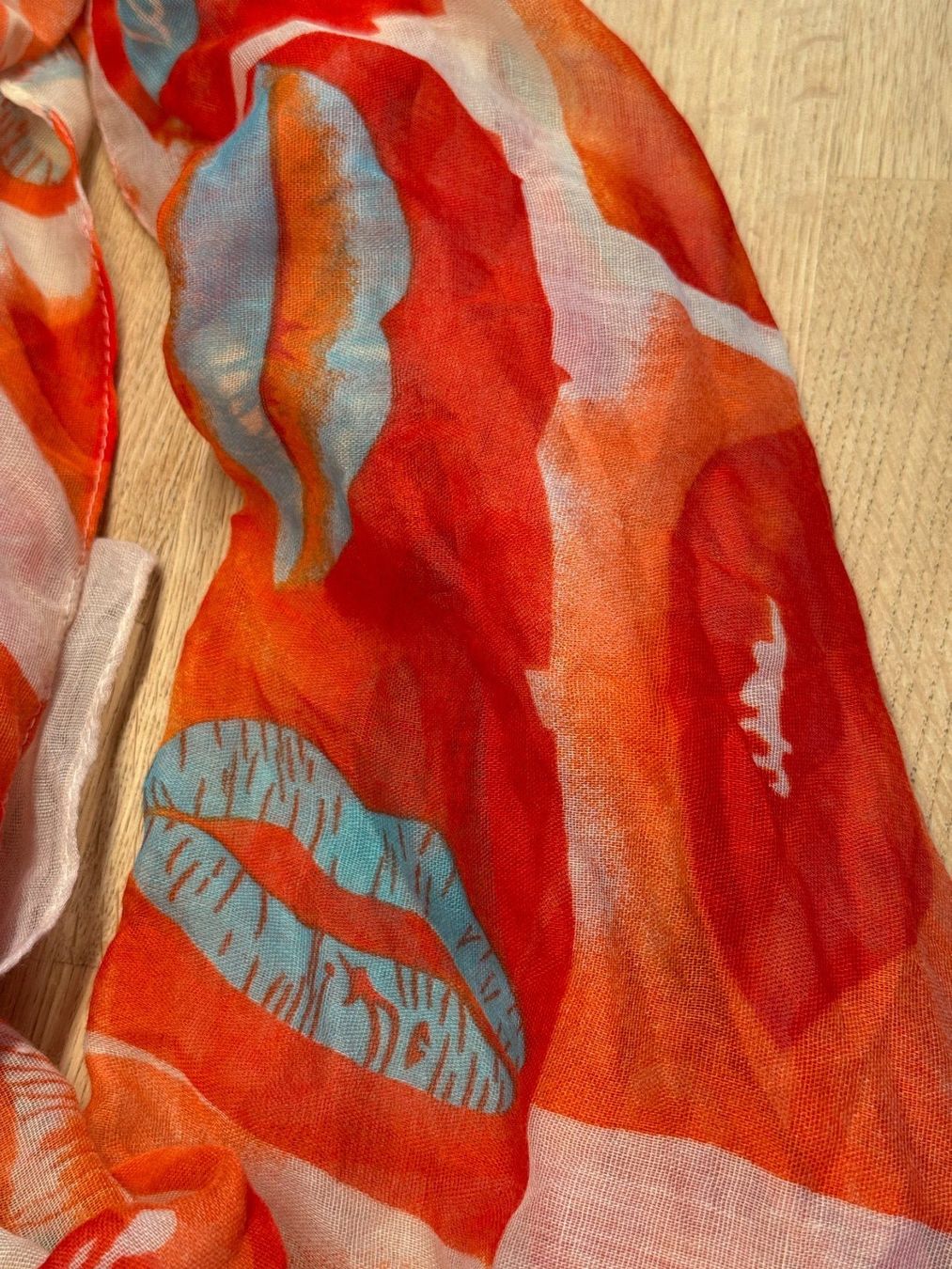 Foulard & Sciarpe: Spende MSF - Schal - 100% Viskose – Usato da Fällanden venduto da La_Natie 1