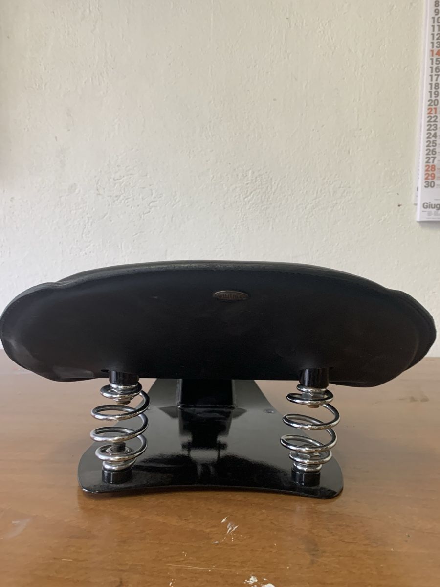 Harley-Davidson Tutti i ricambio per moto: Vendo sella in cuoio springer – Usato da Rancate venduto da mic_7bfw 1