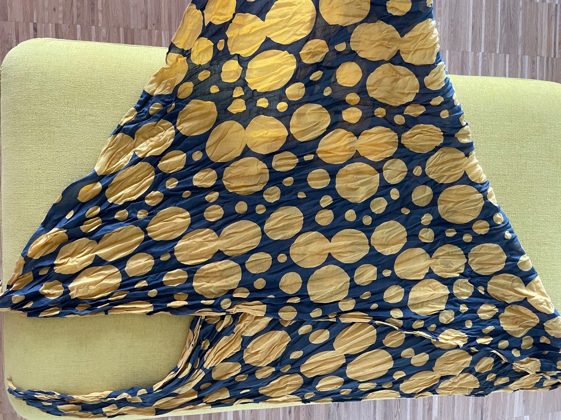 Foulard & Sciarpe: Damen-Dreieckstuch – Nuovo (secondo la descrizione) da Feusisberg venduto da Mila1122 5