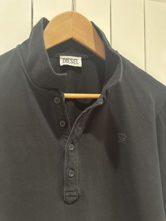 Diesel noir, Taille M, parfait pour l'automne!