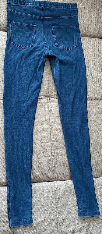 H&M Leggings: Leggings effet jeans – Gebraucht aus Confignon von jus_yr82 1