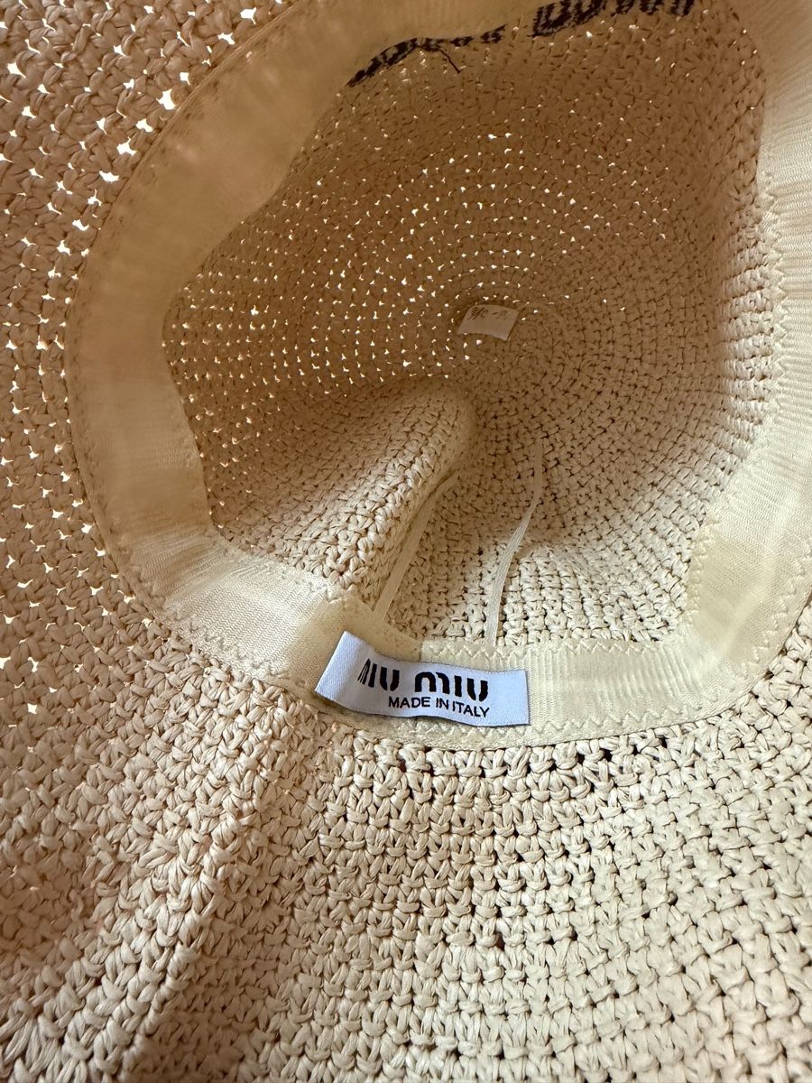 Copricapi, berretti & cappellini: Miu Miu Sonnenhut – Nuovo (secondo la descrizione) da Allschwil venduto da ale_99l7 1