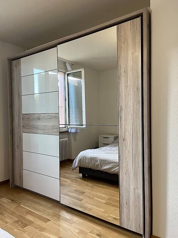 Armadi: Gebrauchter Kleiderschrank - CHF 450.- VB – Usato da Steffisburg venduto da ani_lrm7 1