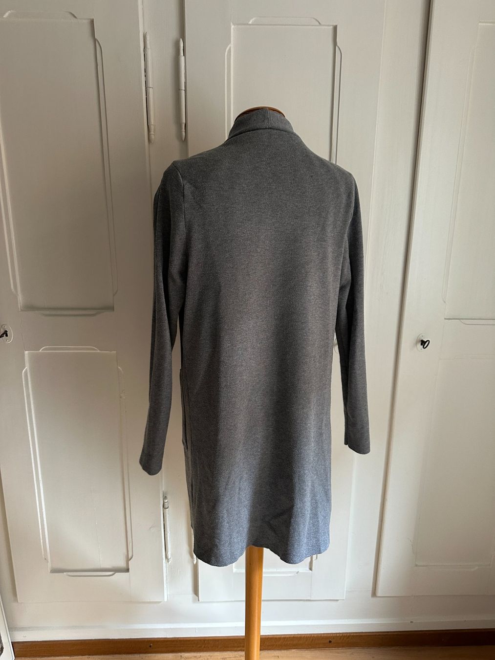 Giacche: Strickjacke hellgrau S – Usato da Zürich venduto da Diazaio 2