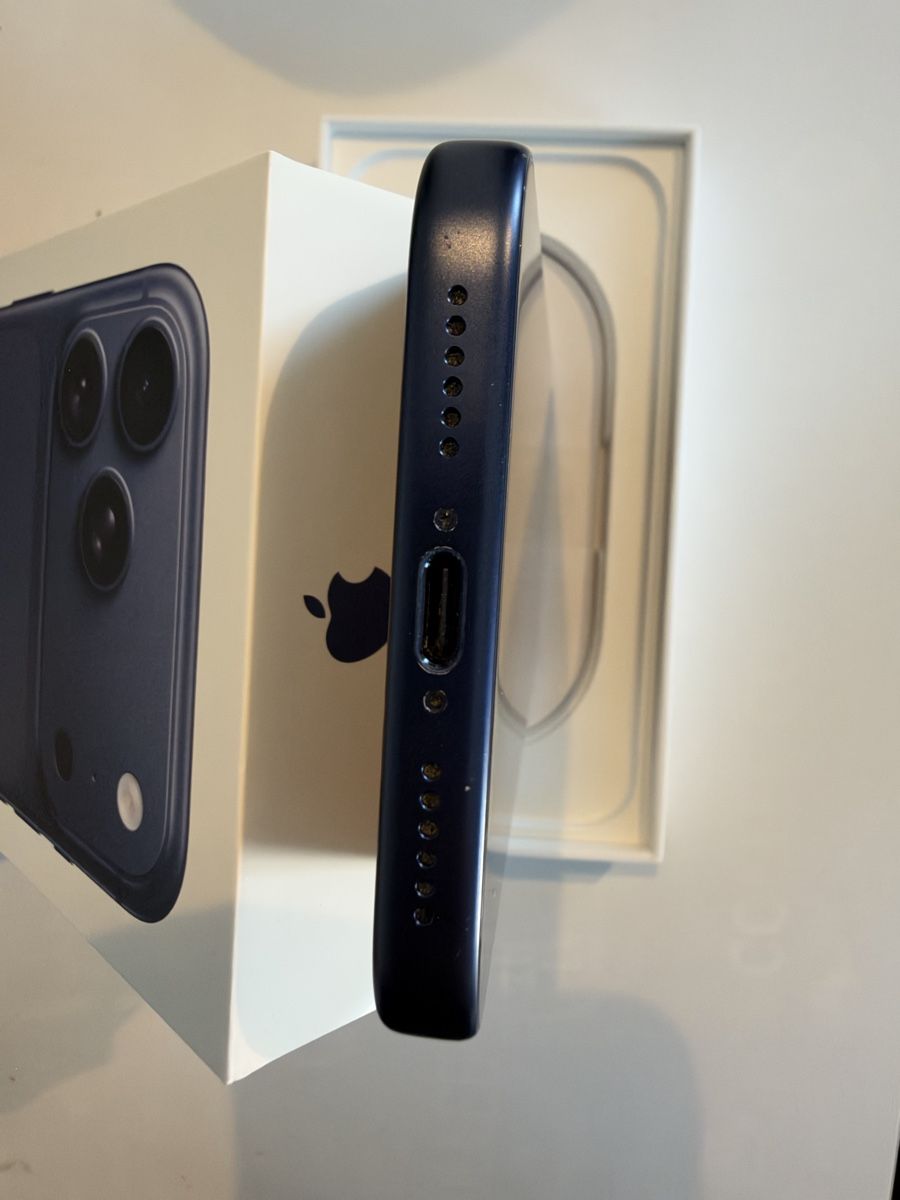 Apple Telefoni cellulari / Smartphones: Iphone 17 pro max 256GB tiefblau – Usato da Wildegg venduto da _wysiwyg_ 4