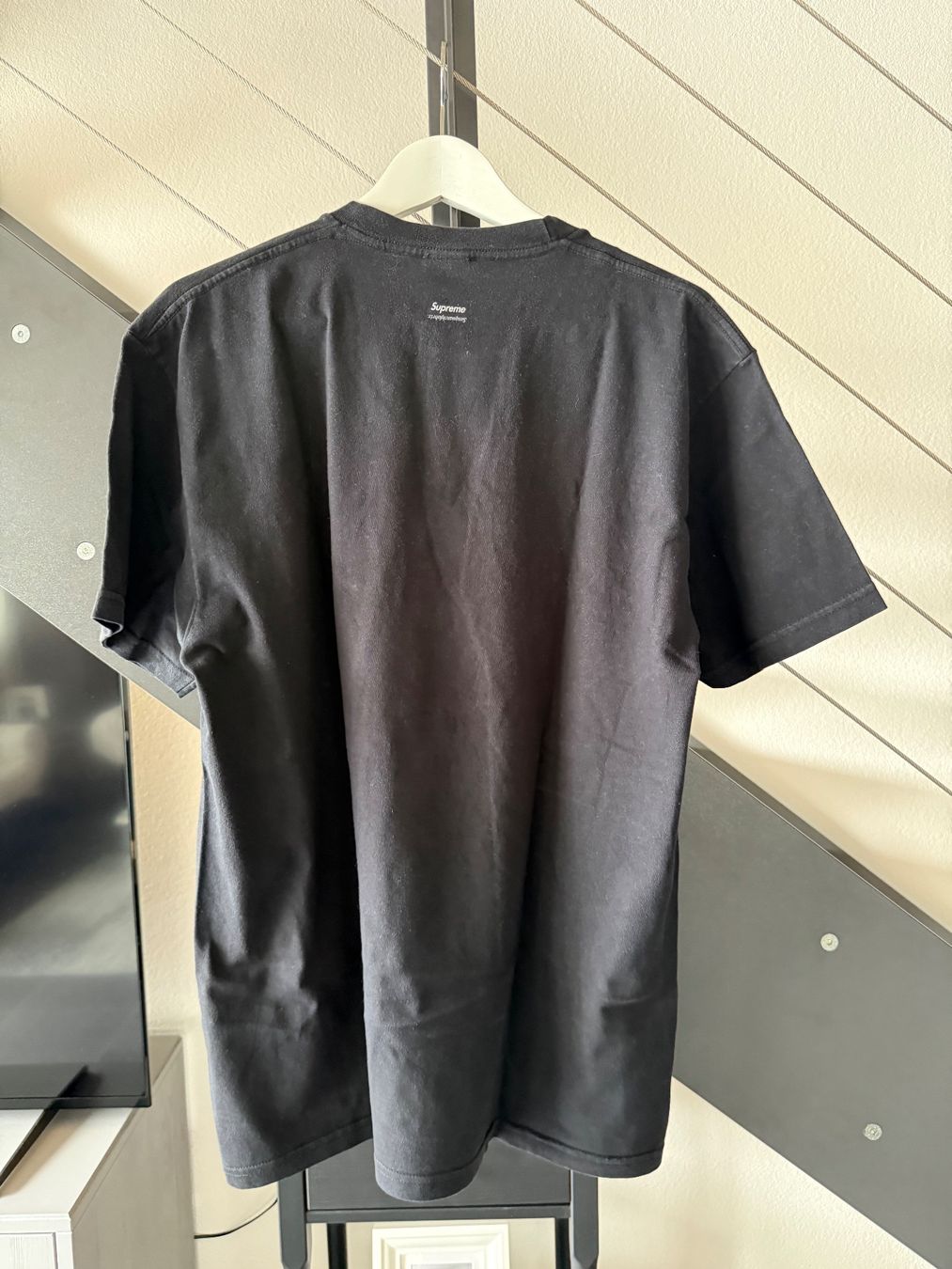 Supreme T-shirt: Supreme Sasquatchfabrix Goldfish Tee – Usato da Worb venduto da le_castor 1