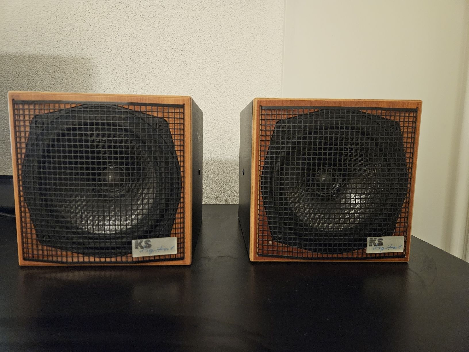Casse acustiche: KS Digital C5-Tiny aktive Coax Studio- / Nahfeldmonitor – Usato da Unterkulm venduto da paddyK