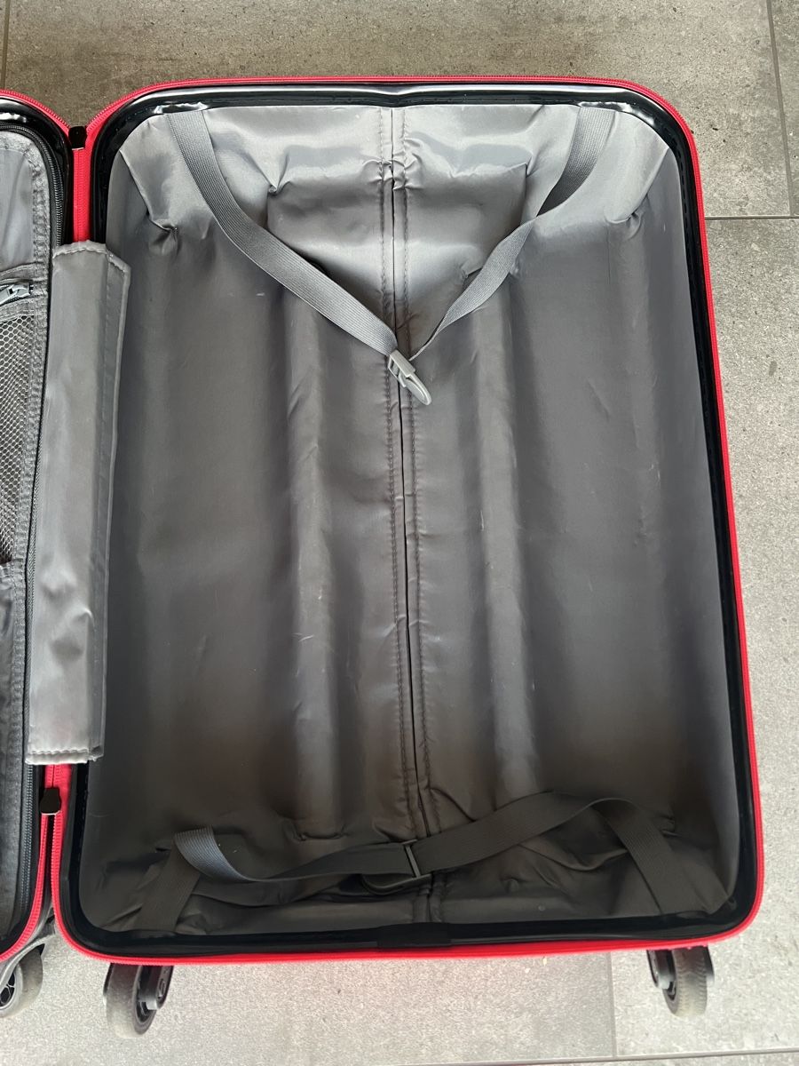Valigie: Carpisa Cabin Red Trolly – Usato da Cama venduto da UnleashdByAna 8